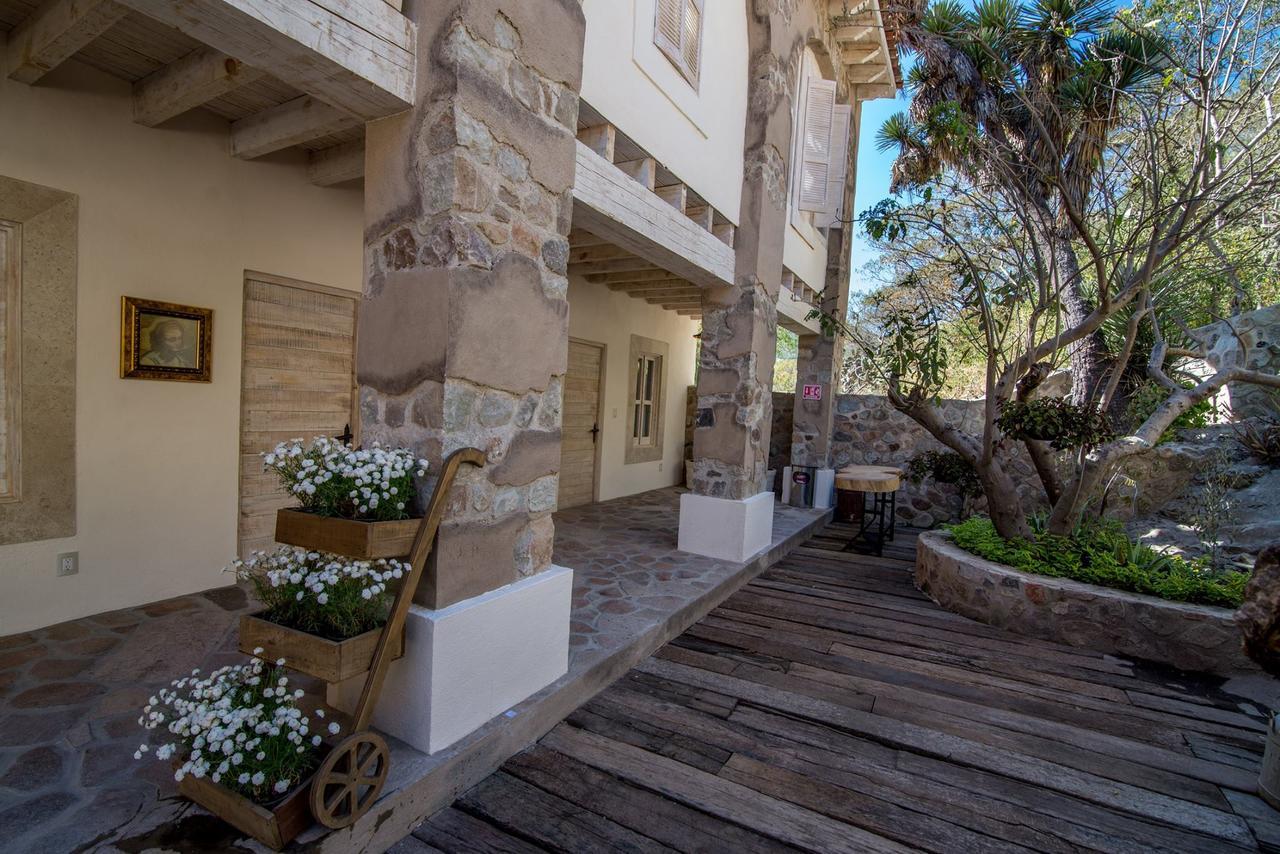 Hotel De Piedra Bernal Exterior photo