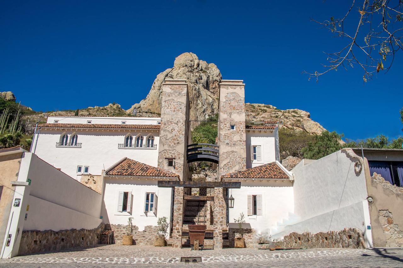 Hotel De Piedra Bernal Exterior photo